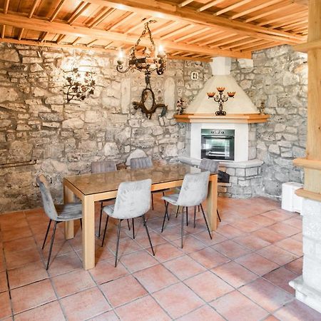 Apartment Trieste Hermes Art Sezana Bagian luar foto
