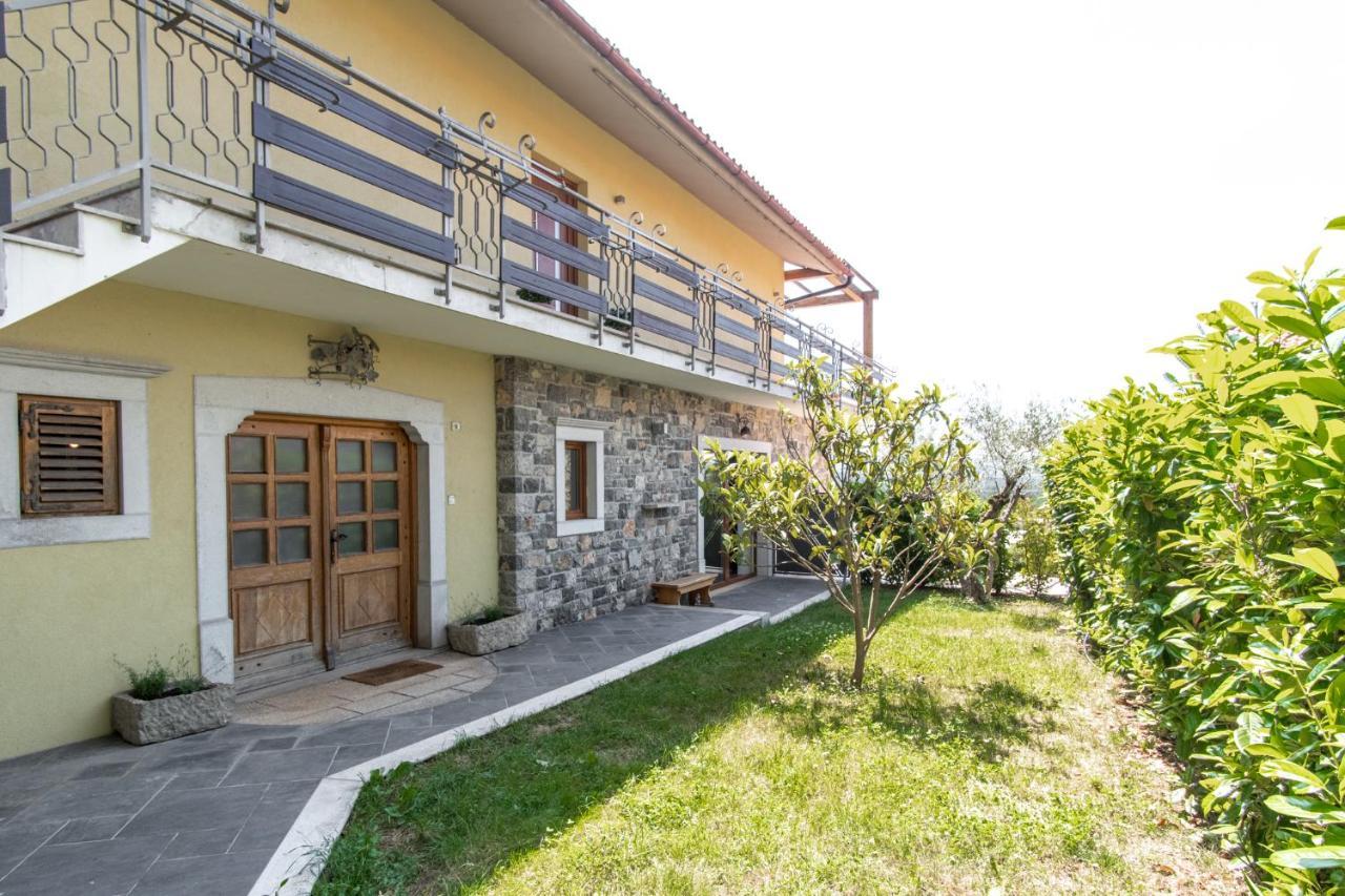 Apartment Trieste Hermes Art Sezana Bagian luar foto