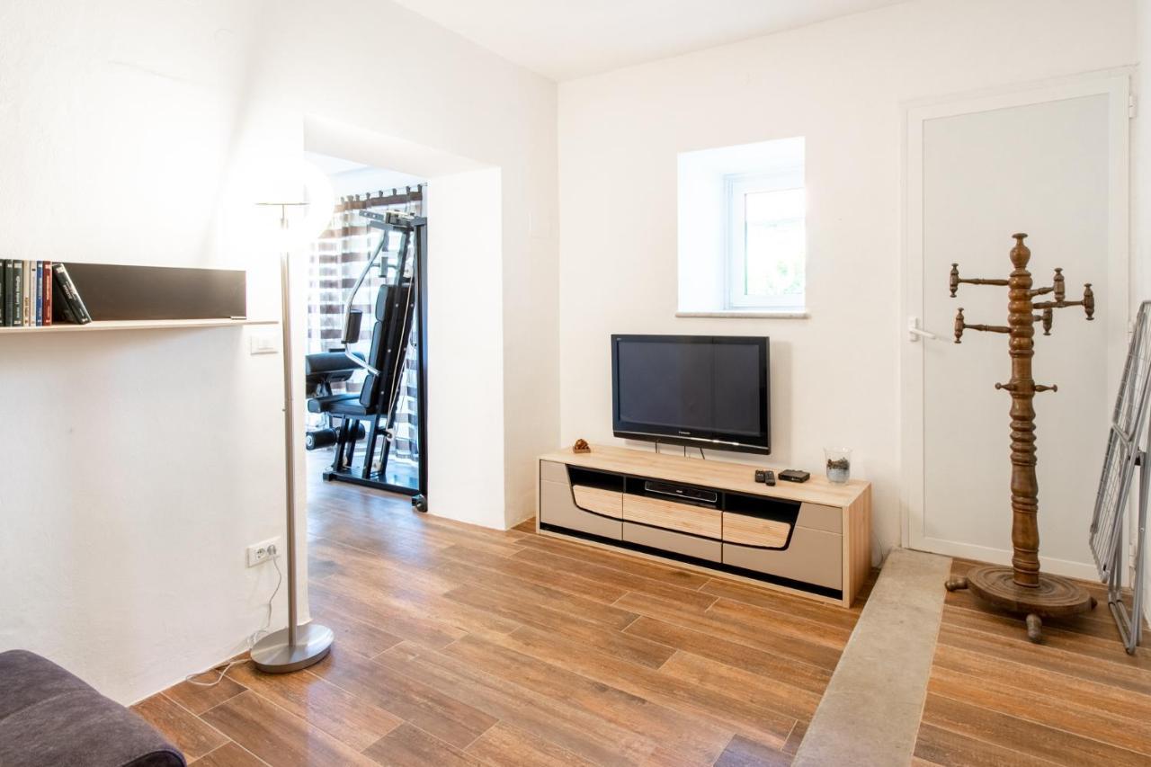 Apartment Trieste Hermes Art Sezana Bagian luar foto